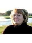Lynne A Ustach